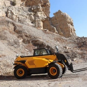 YUNNEI 76KW (Chariot telescopique)